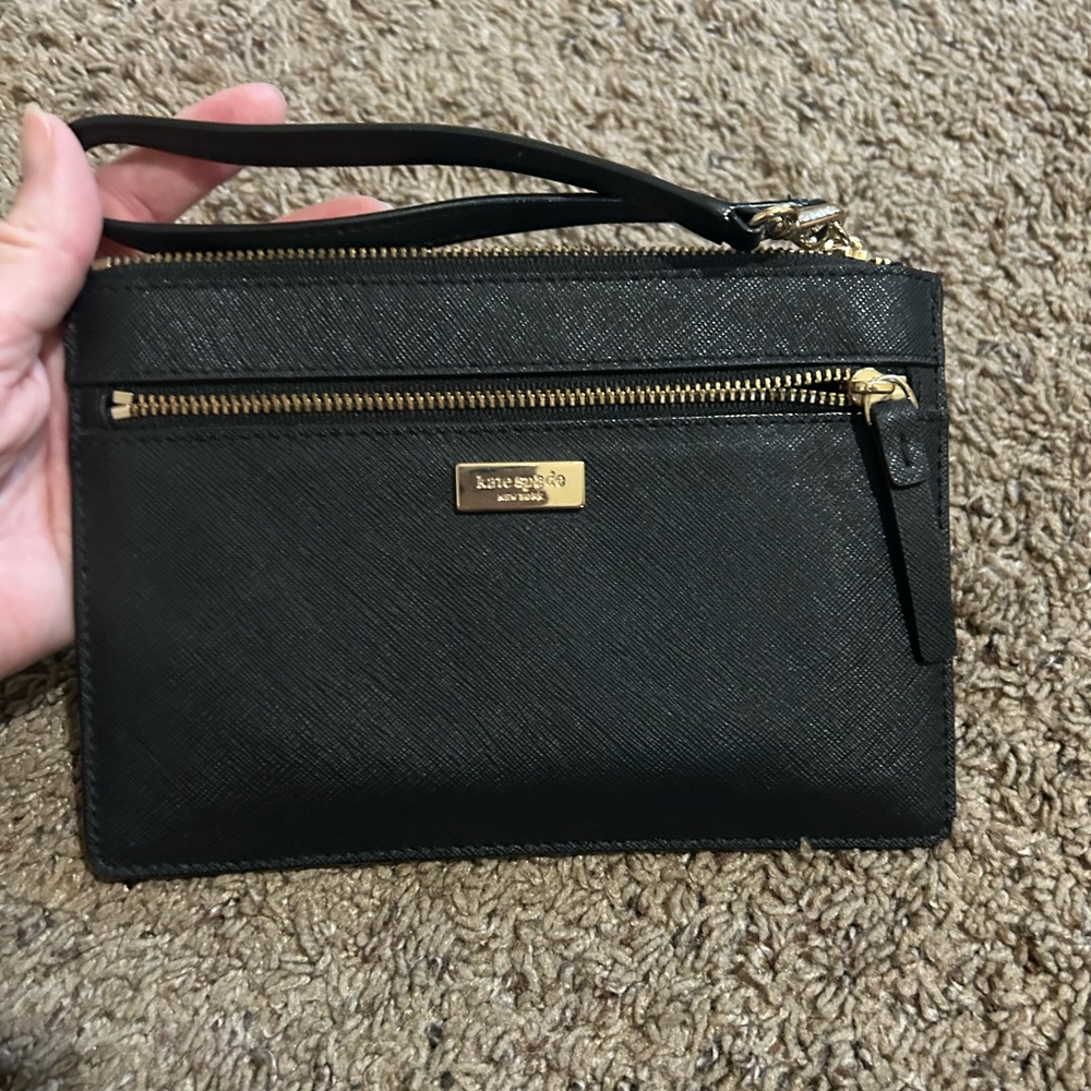 Kate Spade Black and Gold Wristlet